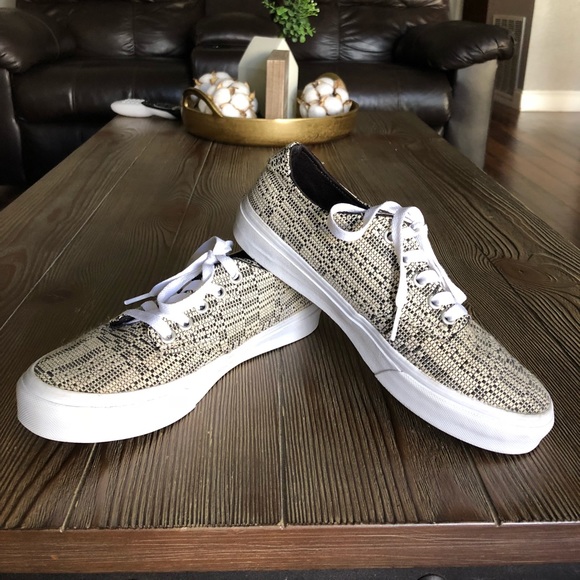 Vans Shoes - Women’s Vans